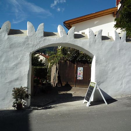 Hotel Garni Sonne Malles Venosta Zewnętrze zdjęcie