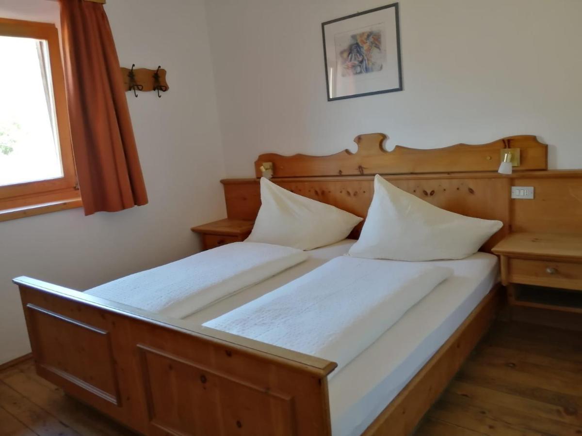 Hotel Garni Sonne Malles Venosta Zewnętrze zdjęcie