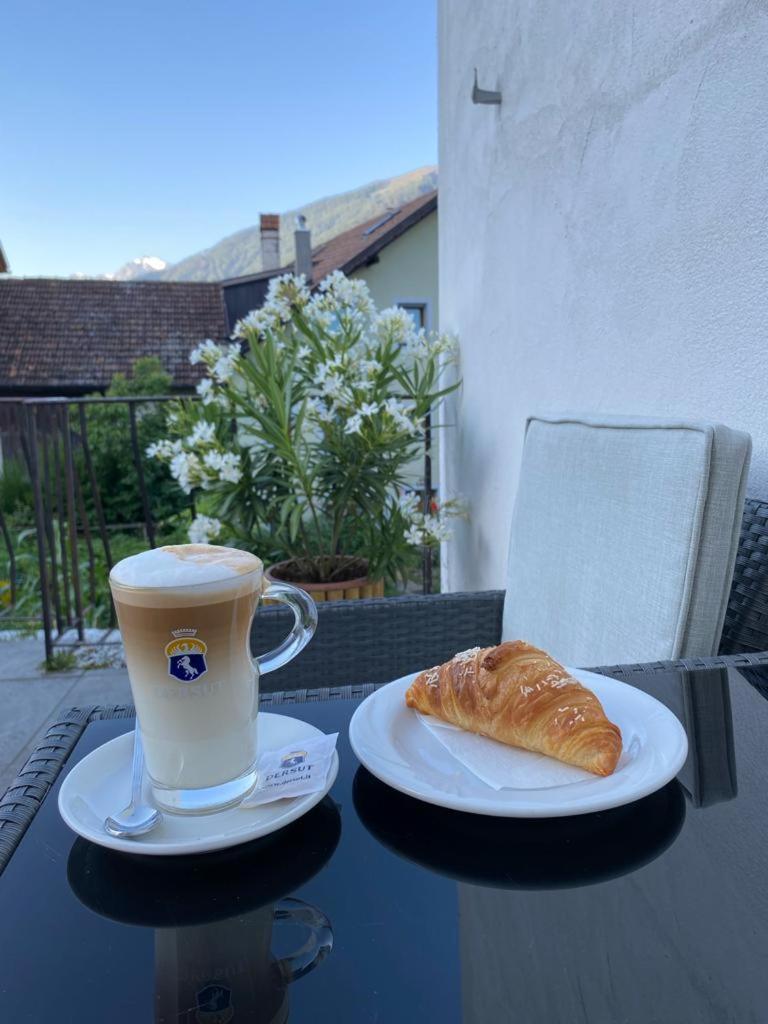 Hotel Garni Sonne Malles Venosta Zewnętrze zdjęcie